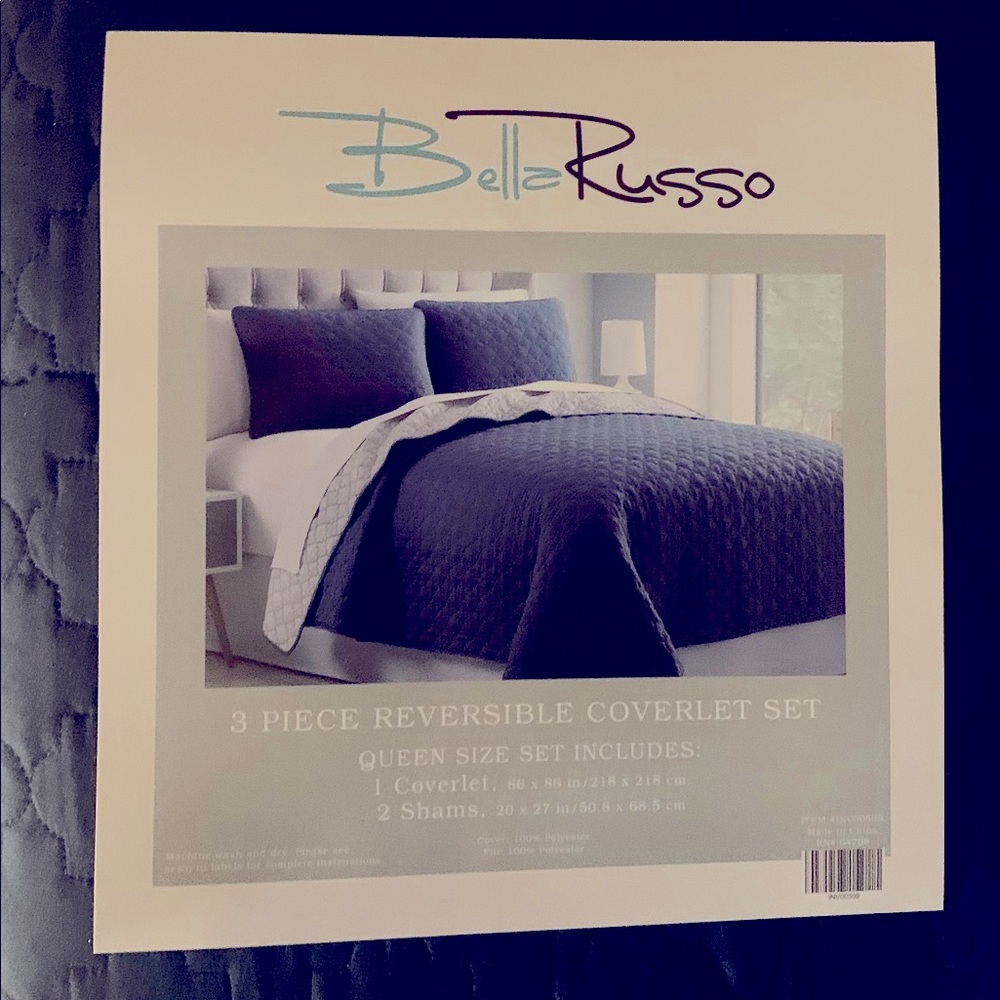 Brand New Bella Russo 3 piece queen comforter set
